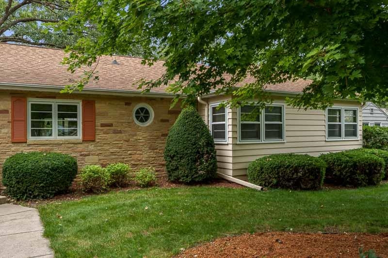 2541 East Ridge Road Beloit, WI 53511 - Photo 5 of 39