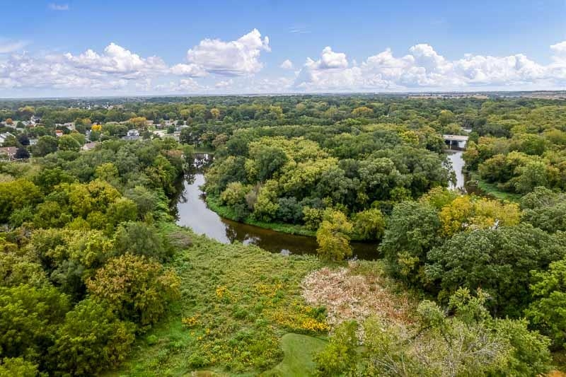 2541 East Ridge Road Beloit, WI 53511 - Photo 10 of 39