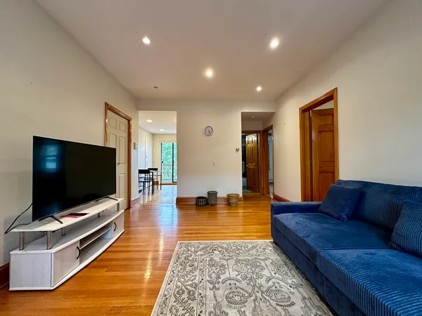 $3,000 | 1714 Commonwealth Avenue, Unit 6, Boston, MA 02135
