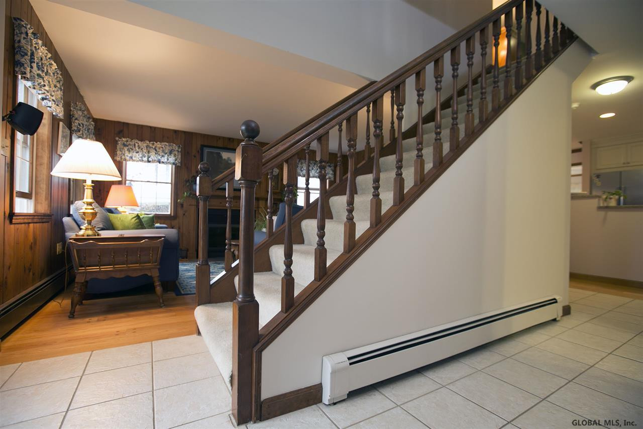2 Raffaele Court Colonie, NY 12205 - Photo 7 of 25 Photo 7