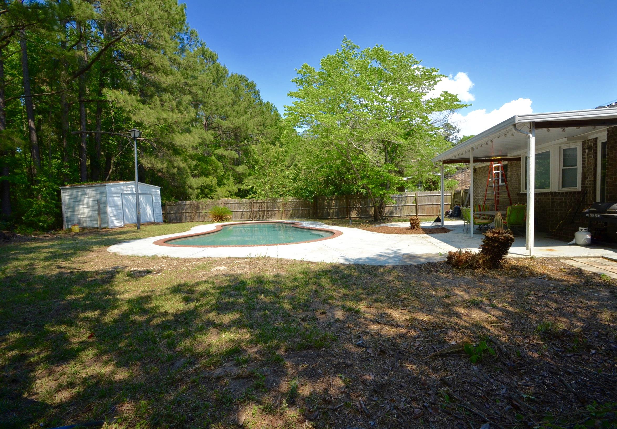 305 Read Street Moncks Corner, SC 29461 - Photo 5 of 21 DSC_0182