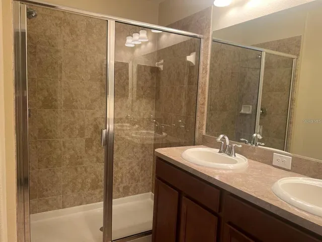 $2,400 | 2841 Adelaide Court, Orlando, FL 32824