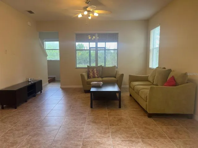 $2,400 | 2841 Adelaide Court, Orlando, FL 32824