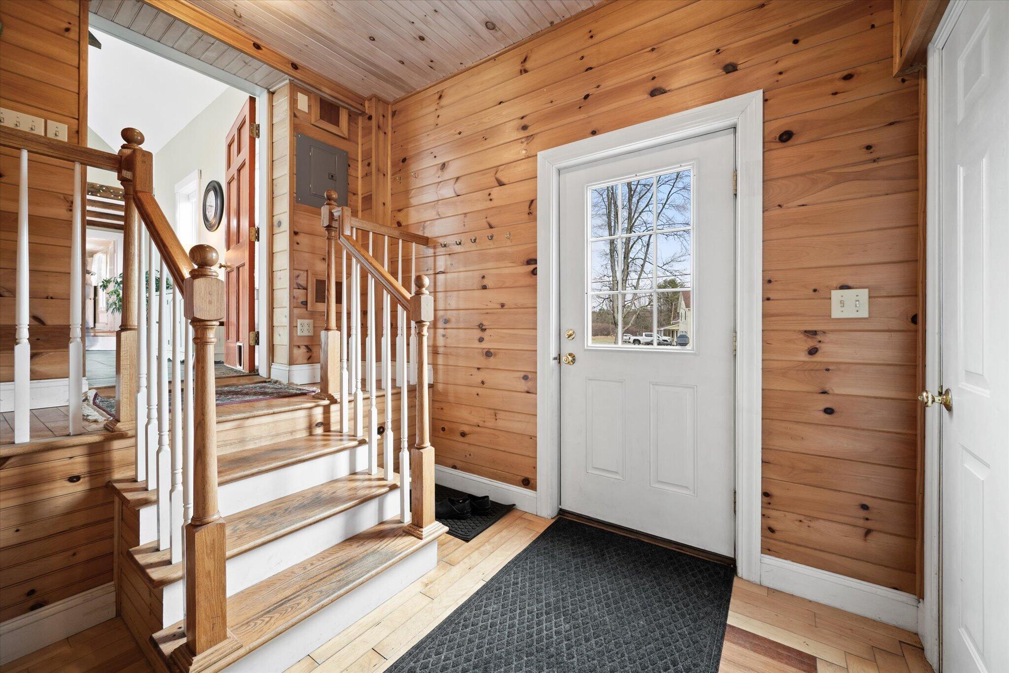 96 Weymouth Road Morrill, ME 04952 - Photo 13 of 62 07-Mudroom