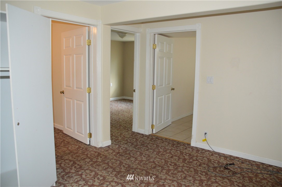22705 9th Avenue Southeast Bothell, WA 98021 - Photo 16 of 22