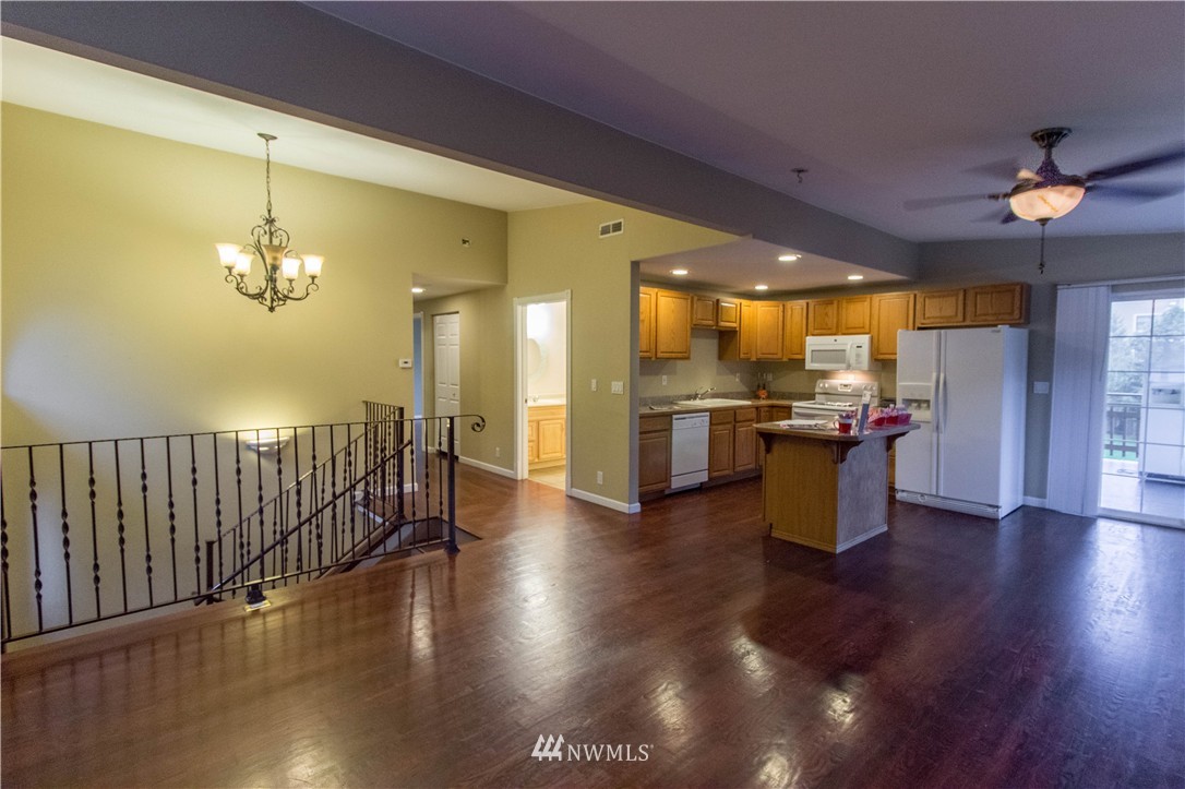 22705 9th Avenue Southeast Bothell, WA 98021 - Photo 3 of 22