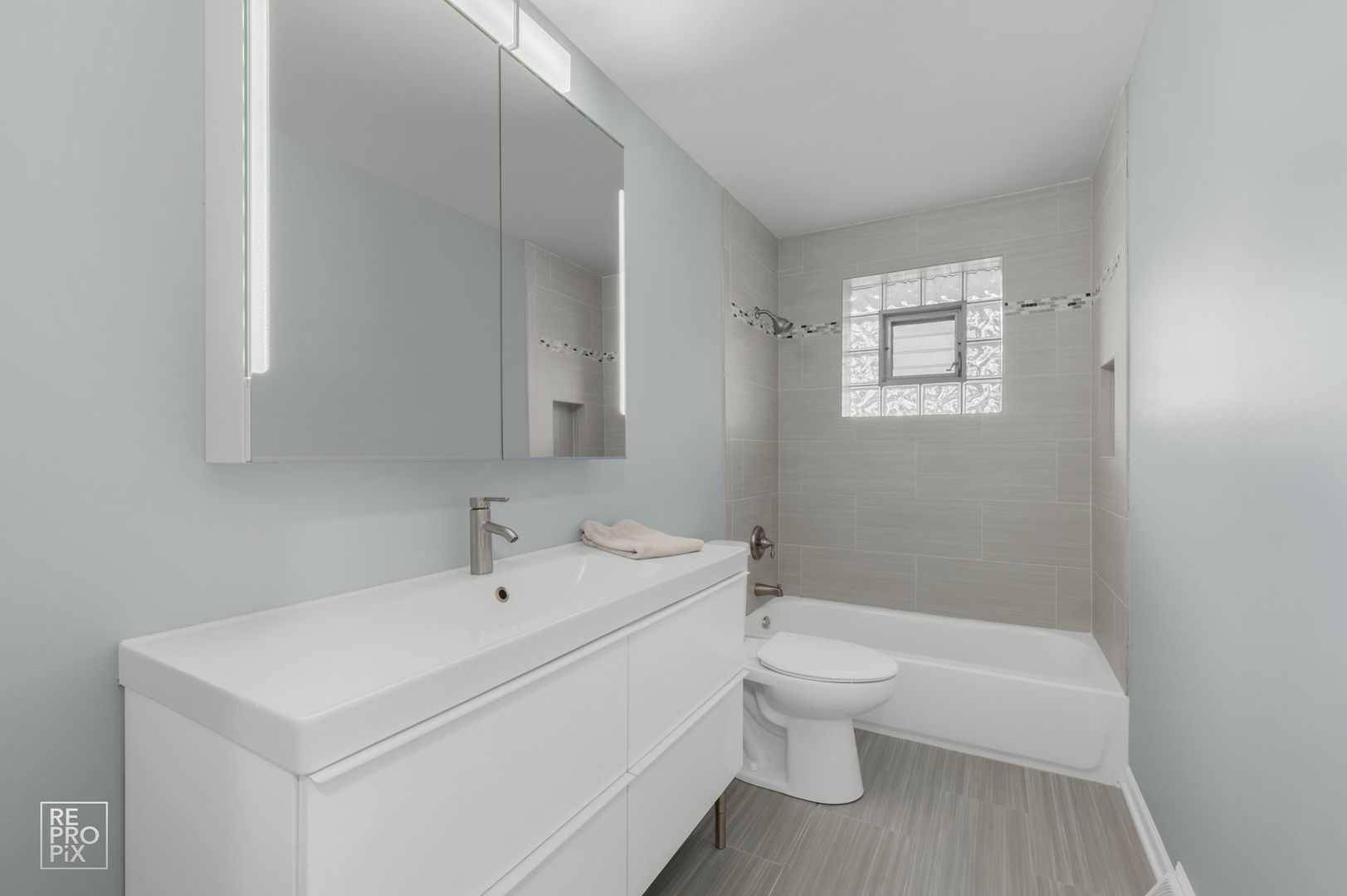 7706 South Oconto Avenue Bridgeview, IL 60455 - Photo 14 of 22