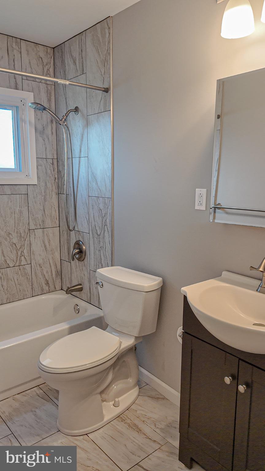 9316 Academy Road Philadelphia, PA 19114 - Photo 17 of 33 Full Bath