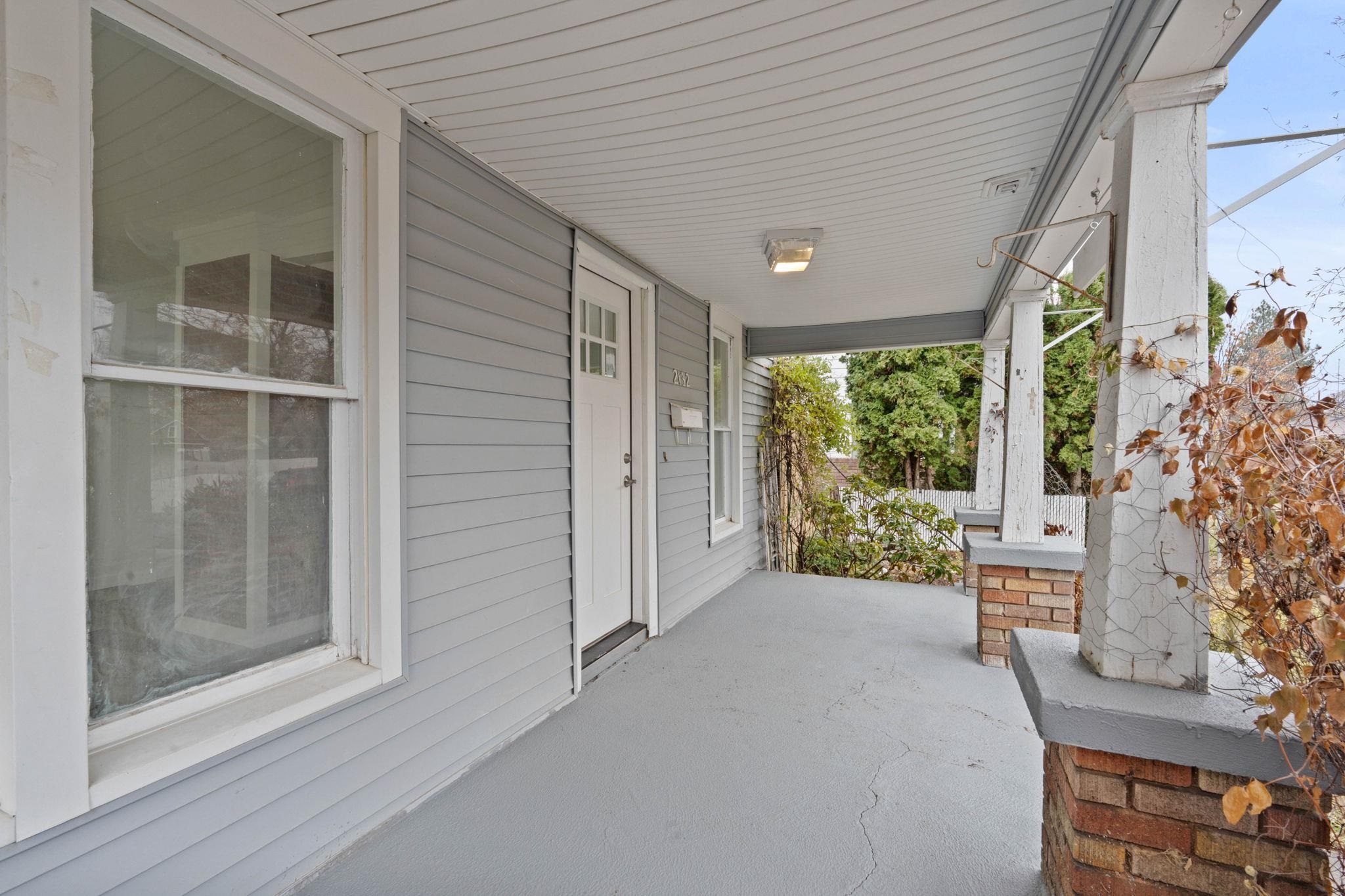 2132 West Cleveland Avenue Spokane, WA 99205 - Photo 2 of 20
