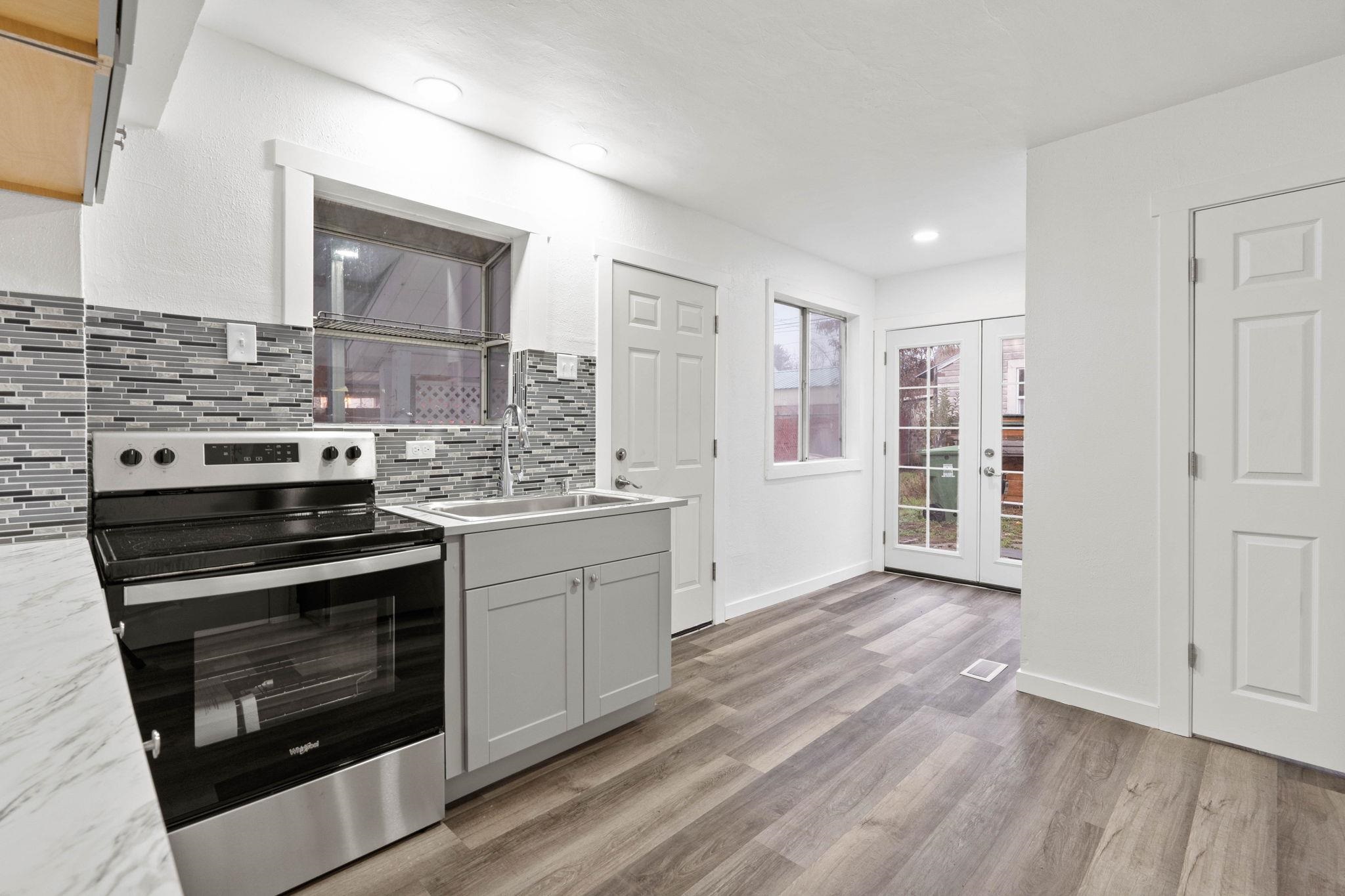2132 West Cleveland Avenue Spokane, WA 99205 - Photo 6 of 20