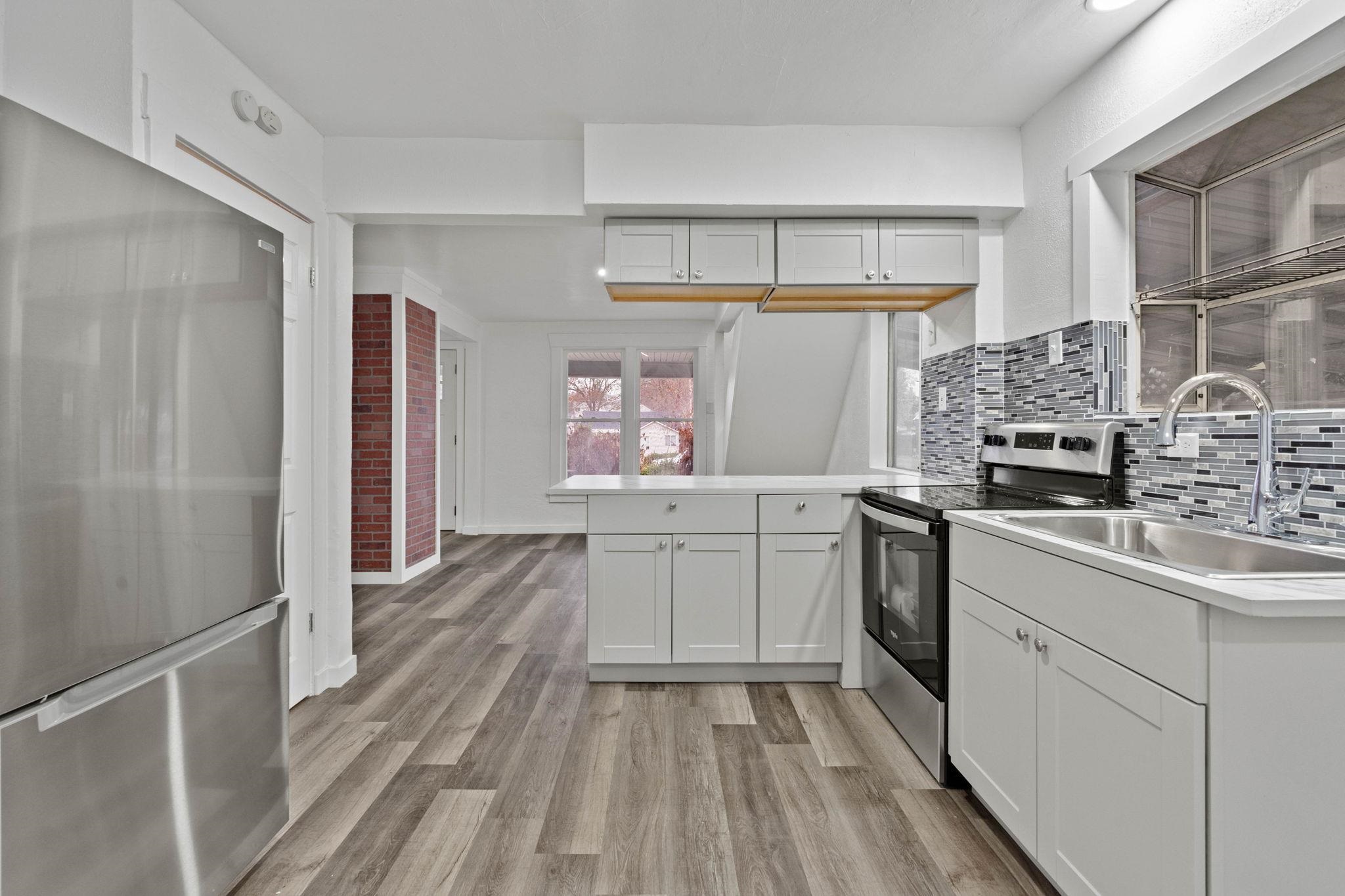 2132 West Cleveland Avenue Spokane, WA 99205 - Photo 7 of 20