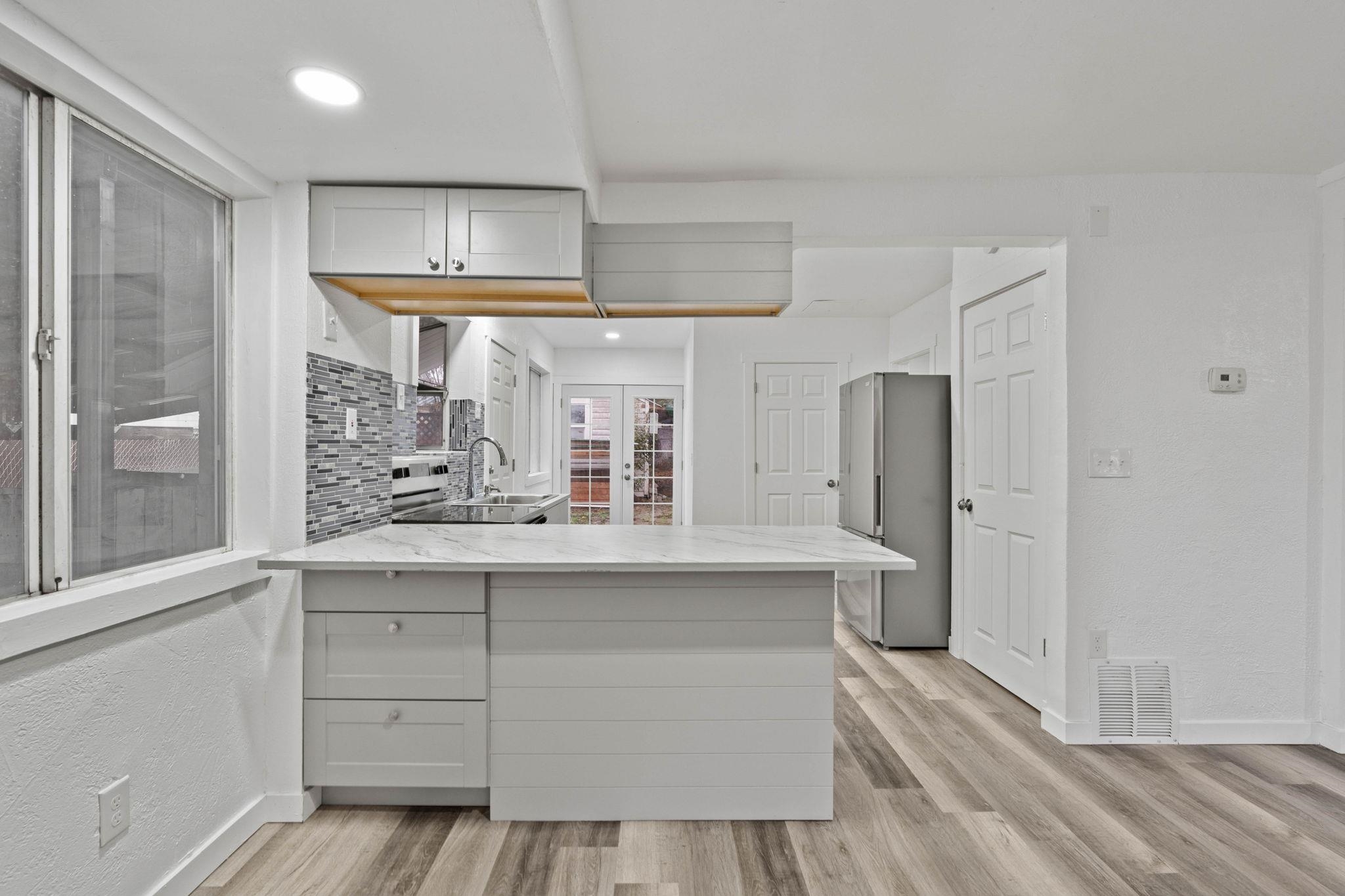 2132 West Cleveland Avenue Spokane, WA 99205 - Photo 8 of 20
