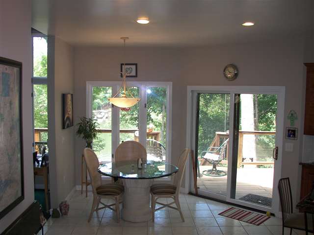 635 Seminole Point Road Fair Play, SC 29643 - Photo 12 of 24 Gallery Image 12