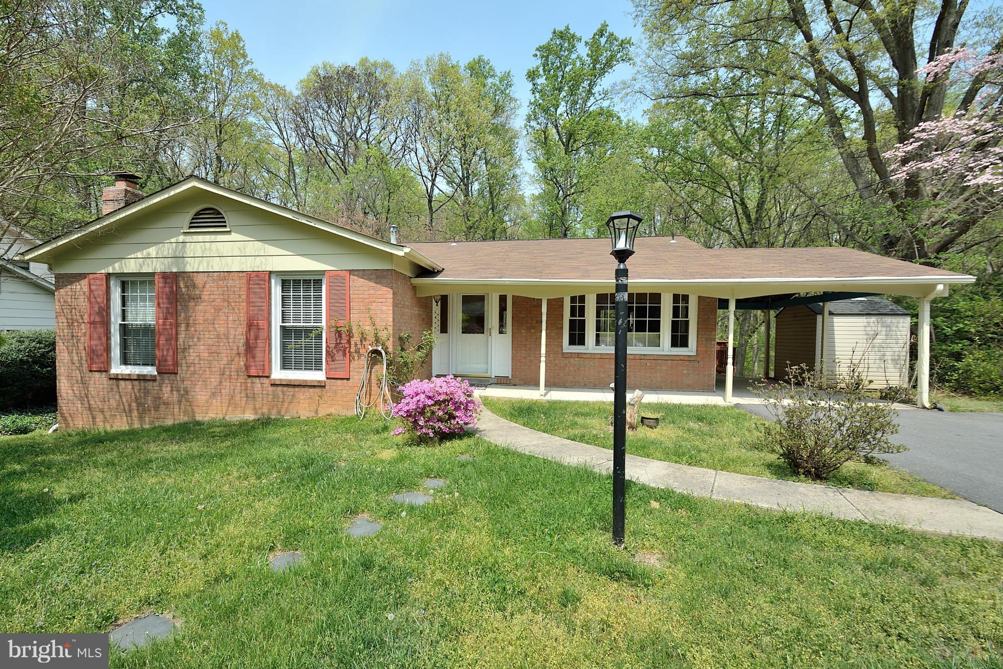 9522 Stevebrook Road Fairfax, VA 22032 - Photo 1 of 25 Exterior (Front)