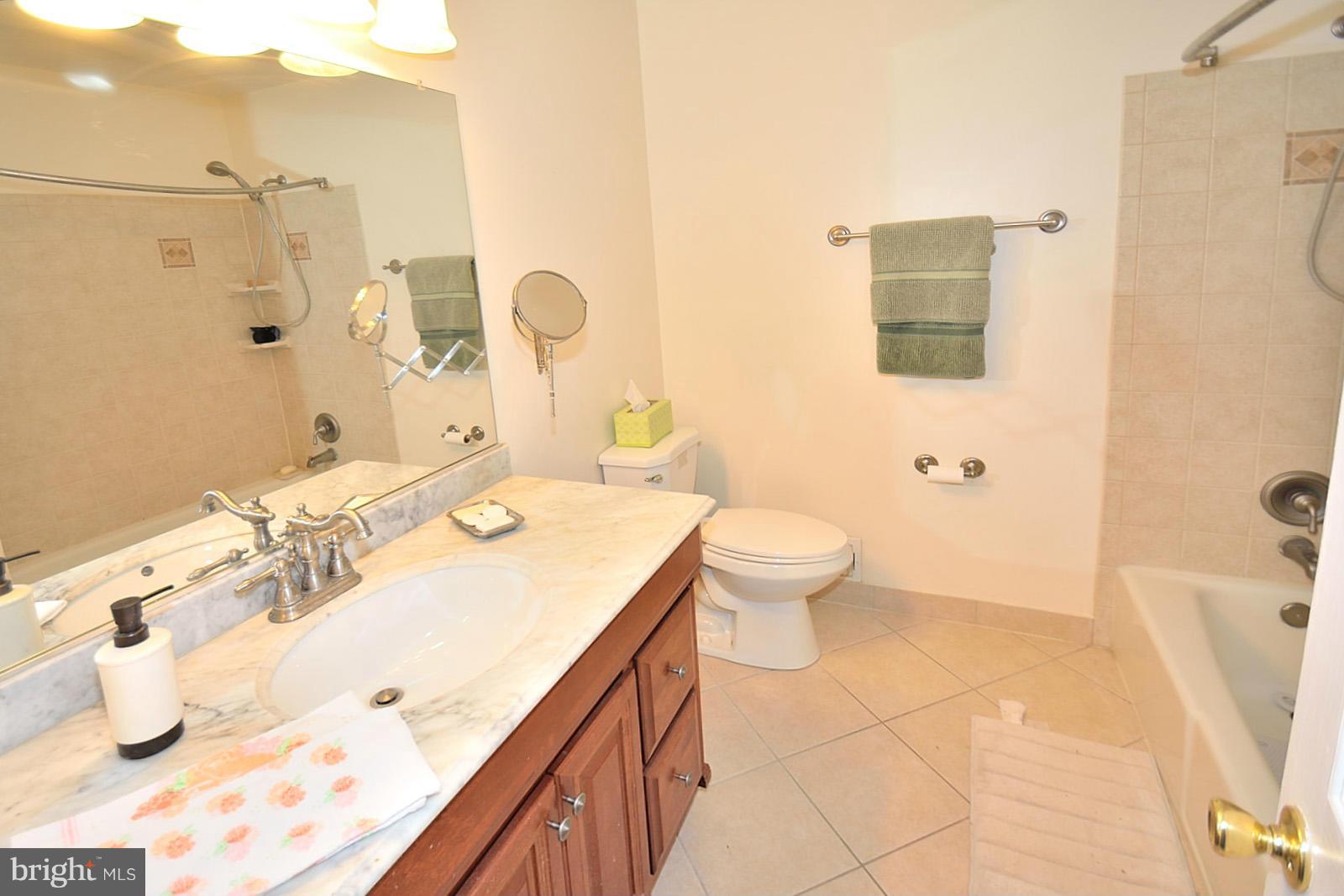 9522 Stevebrook Road Fairfax, VA 22032 - Photo 16 of 25 Bath