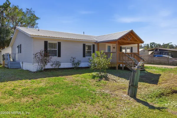 $450,000 | 128 Jill Lane, Satsuma, FL 32189