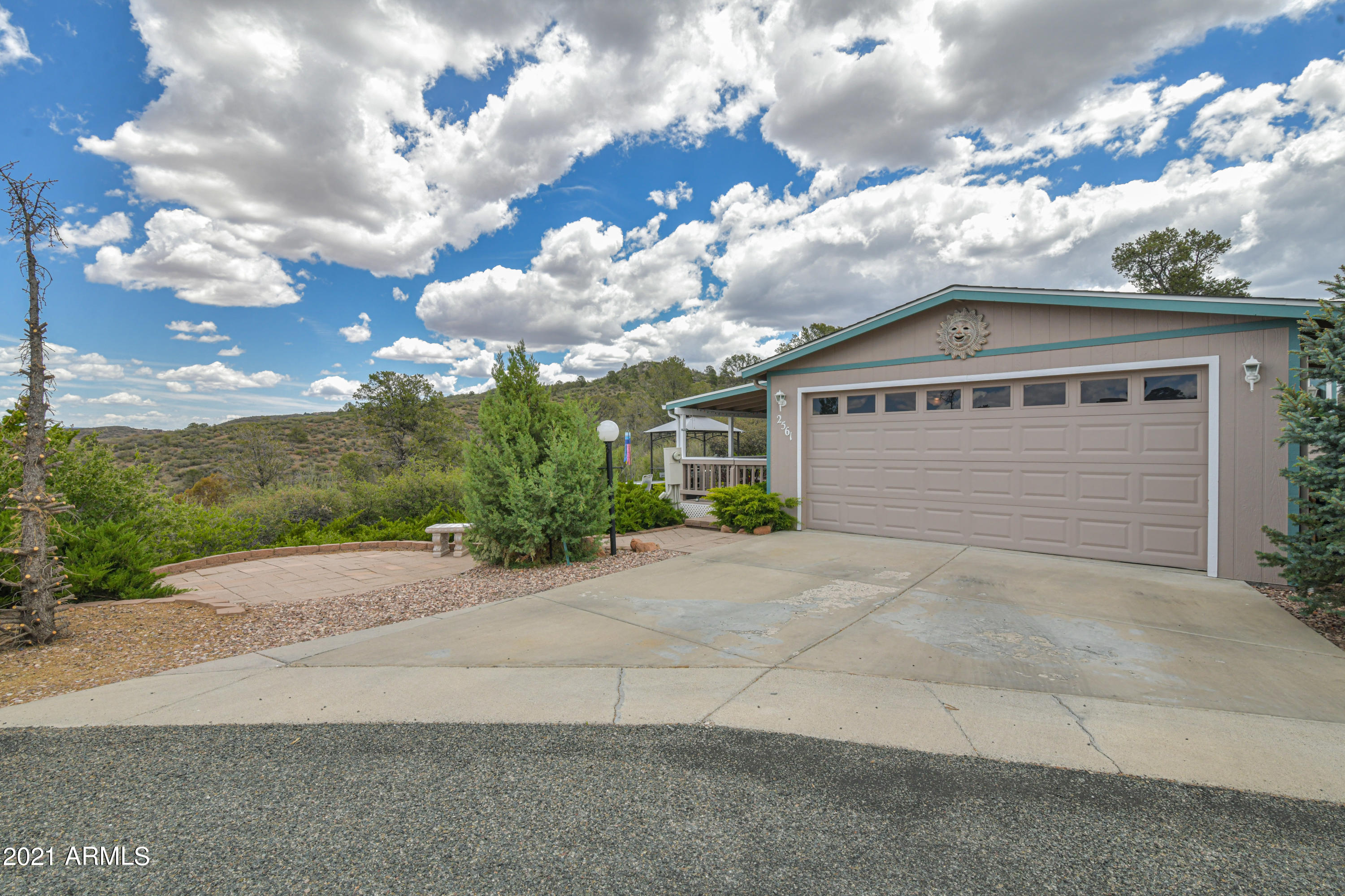2561 Hilltop Road Prescott, AZ 86301 - Photo 1 of 32 Front of home