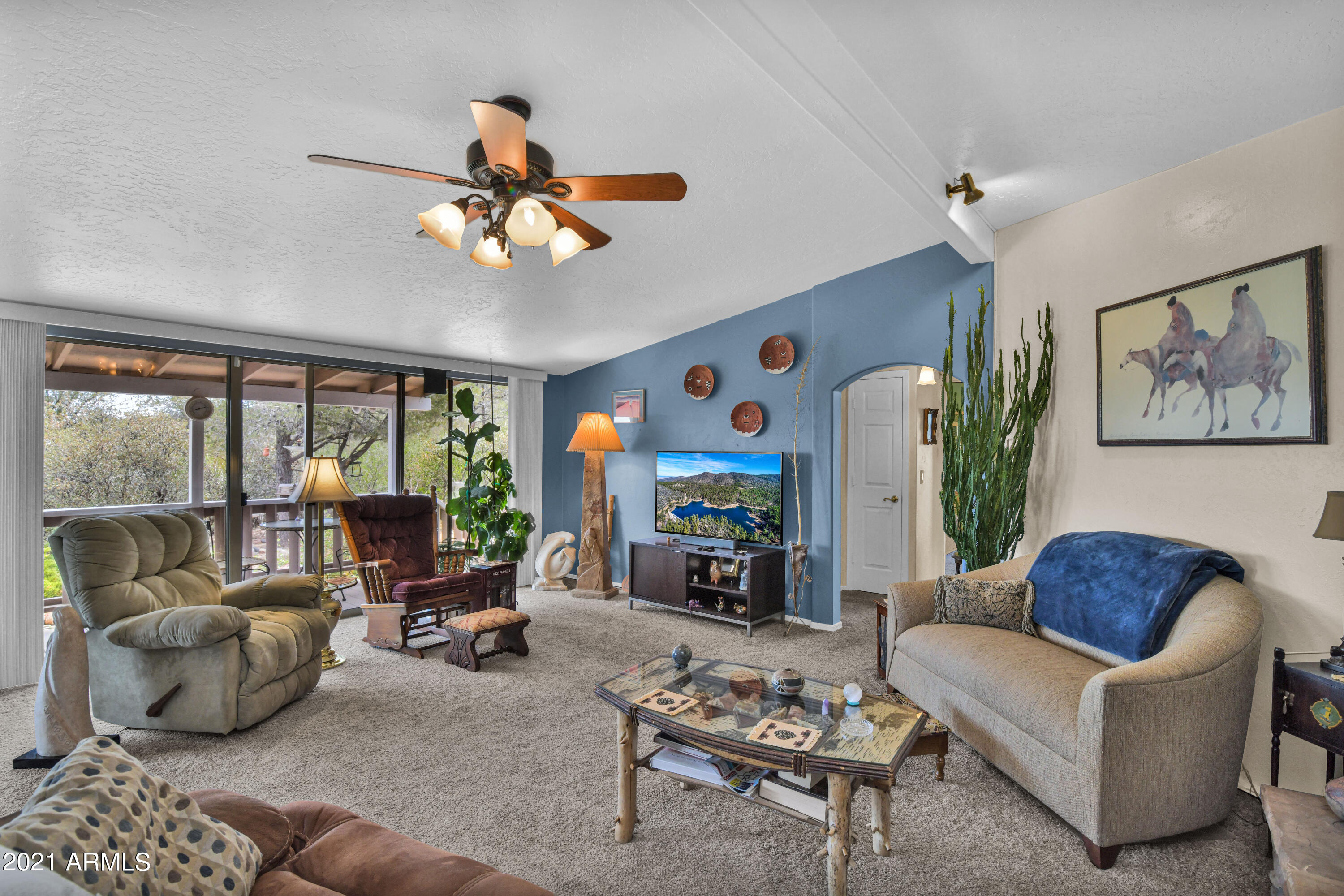 2561 Hilltop Road Prescott, AZ 86301 - Photo 12 of 32 Living Room 3