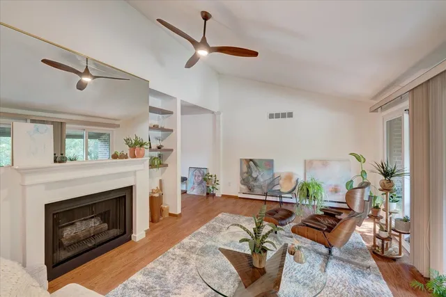 $299,000 | 3114 Creekview Drive, Unit 4, Middleton, WI 53562