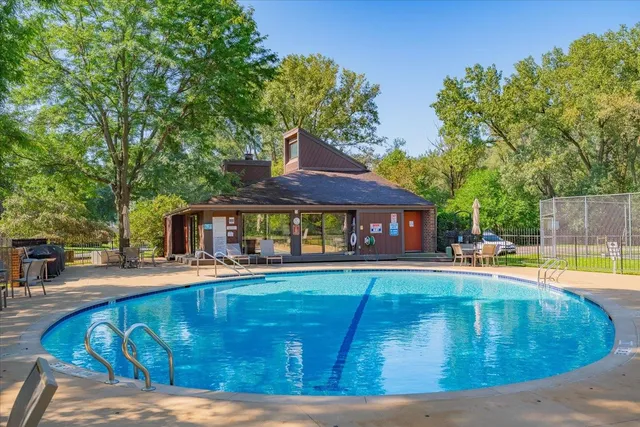 $299,000 | 3114 Creekview Drive, Unit 4, Middleton, WI 53562