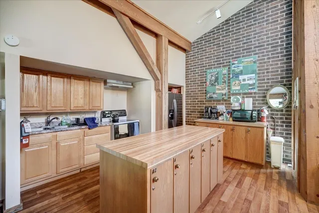 $299,000 | 3114 Creekview Drive, Unit 4, Middleton, WI 53562