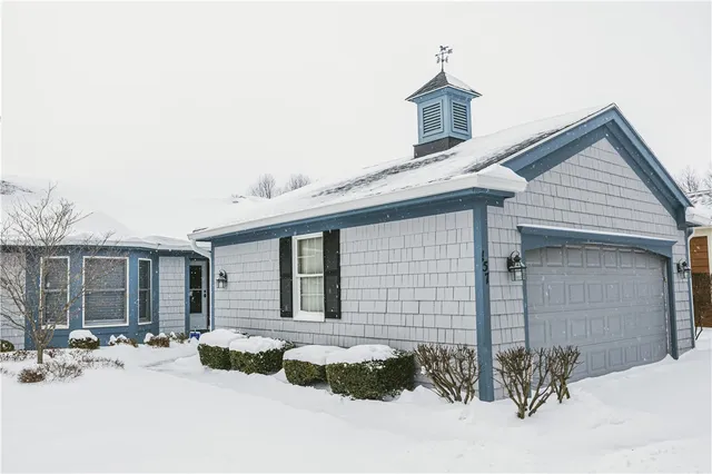 $374,900 | 157 Wood Creek Drive, Pittsford, NY 14534