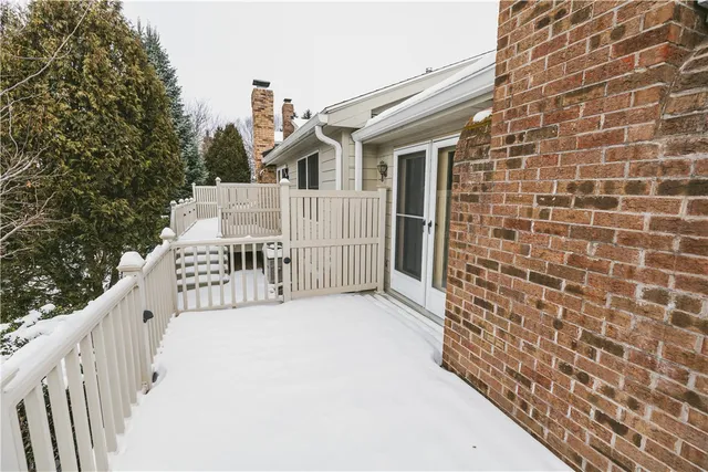 $374,900 | 157 Wood Creek Drive, Pittsford, NY 14534