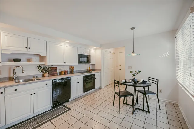 $374,900 | 157 Wood Creek Drive, Pittsford, NY 14534