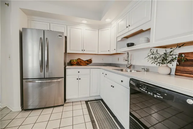 $374,900 | 157 Wood Creek Drive, Pittsford, NY 14534