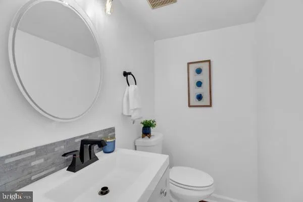 $569,999 | 5331 Larochelle Court, Alexandria, VA 22315