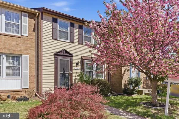 $569,999 | 5331 Larochelle Court, Alexandria, VA 22315