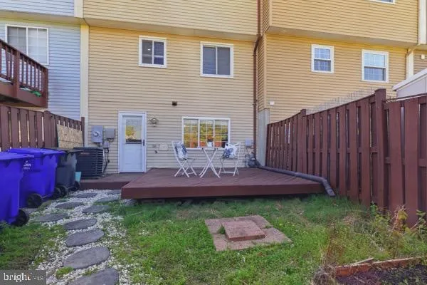 $569,999 | 5331 Larochelle Court, Alexandria, VA 22315