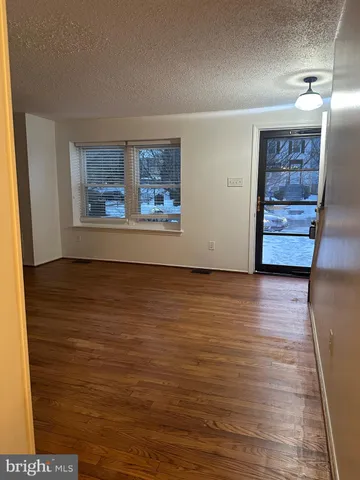 $589,900 | 5331 Larochelle Court, Alexandria, VA 22315