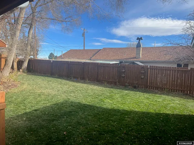 $349,000 | 213 East Kendrick Street, Rawlins, WY 82301