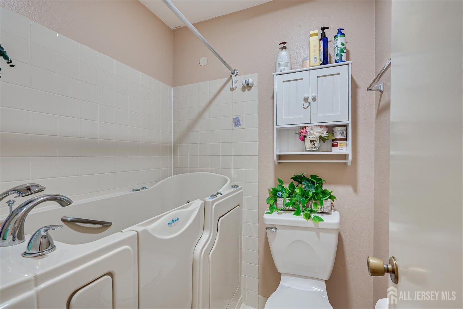 813 A Deal Road Monroe Township, NJ 08831 - Photo 23 of 27