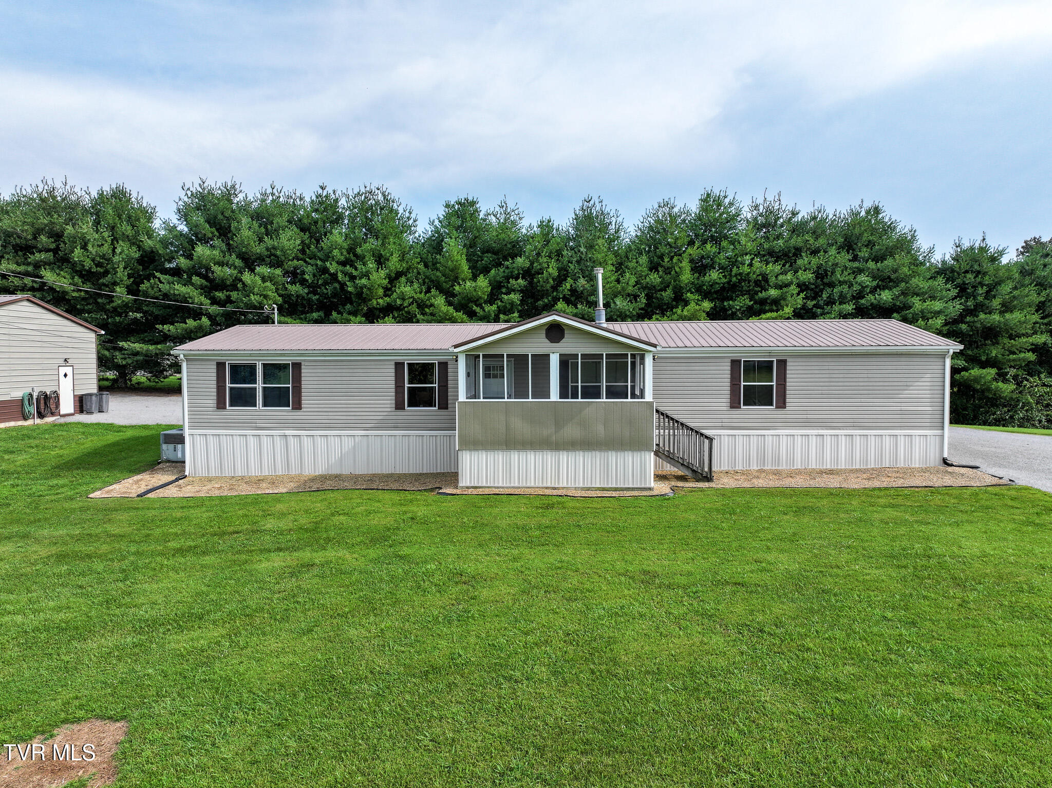 3374 Old Kentucky Road West Mosheim, TN 37818 - Photo 97 of 98 DJI_20250625172428_0122_D