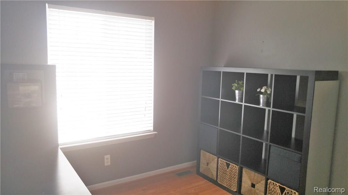 4071 Stone Post Road Newport, MI 48166 - Photo 14 of 26 3RD BEDROOM