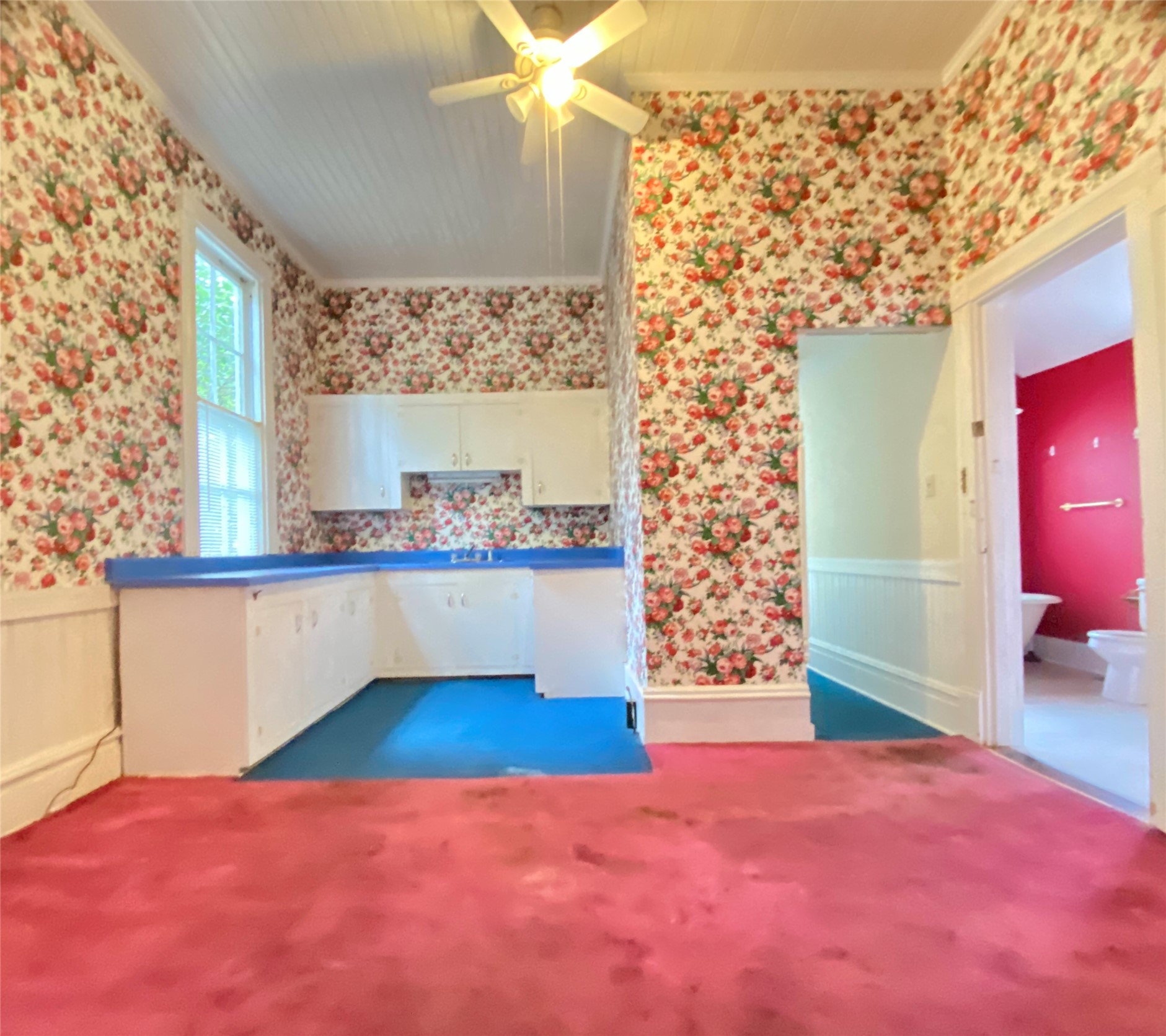 223 East Robert Toombs Avenue Washington, GA 30673 - Photo 28 of 46 a view of kitchen and living room