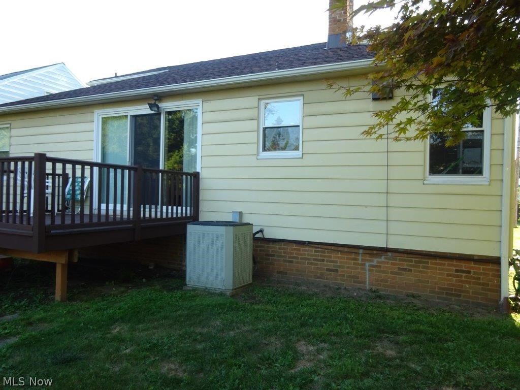 6481 Keltonshire Road Parma, OH 44129 - Photo 2 of 13