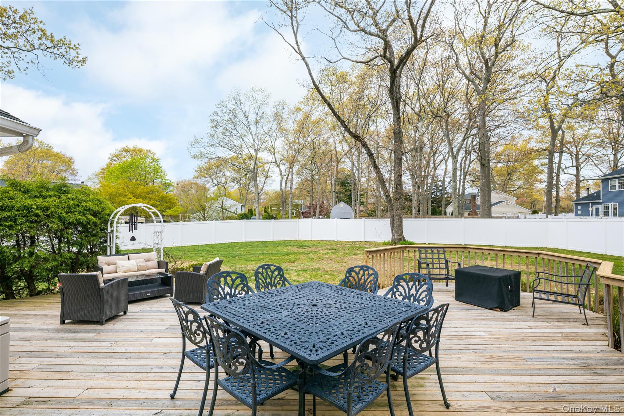 4 Mt Oak Place Ridge, NY 11961 - Photo 23 of 26