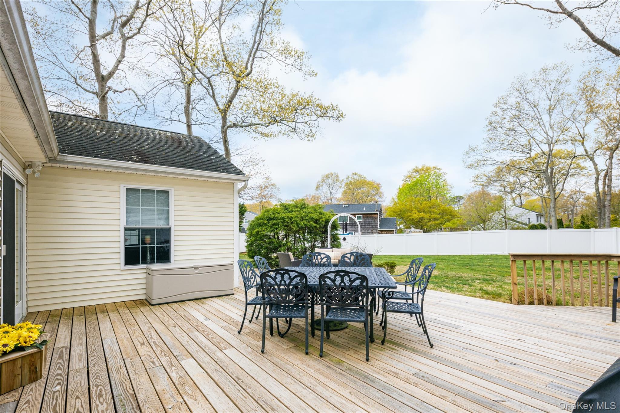 4 Mt Oak Place Ridge, NY 11961 - Photo 24 of 26