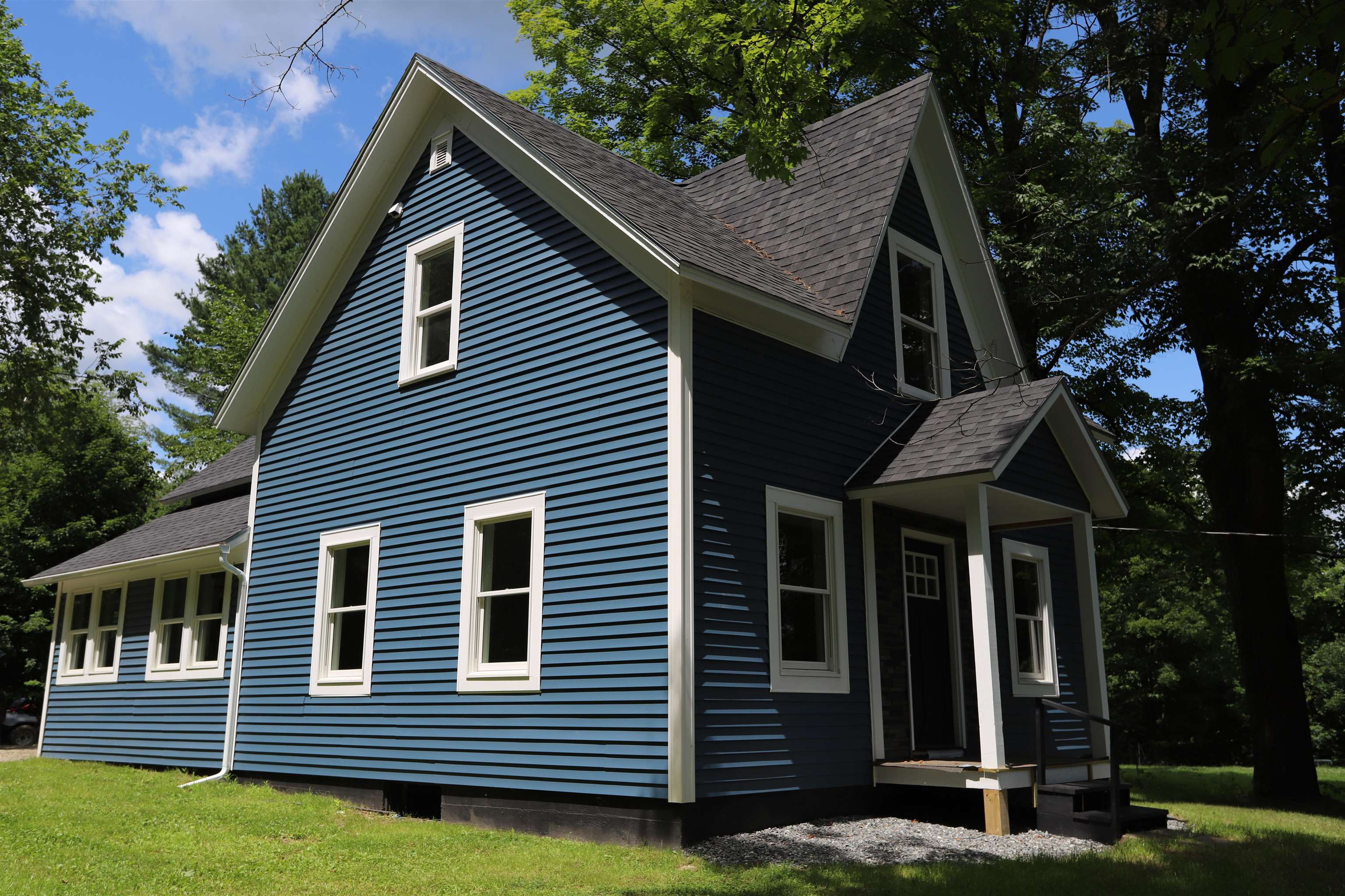 288 Cross Road Newport Town, VT 05857 - Photo 2 of 37