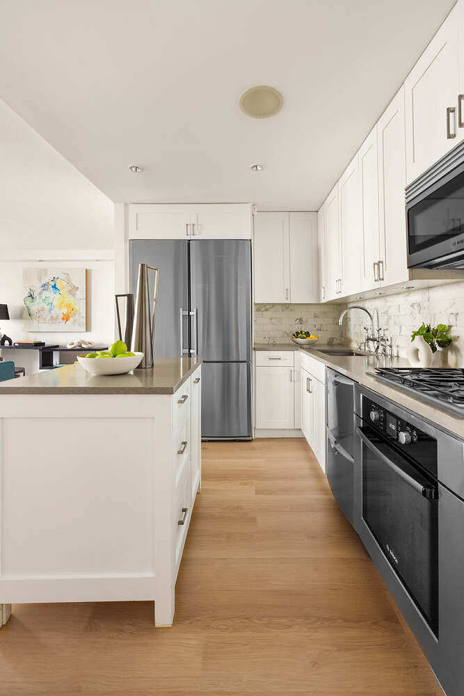333 Rector Place, Unit 1009 Manhattan, NY 10280 - Photo 4 of 11 Gallery Image 4