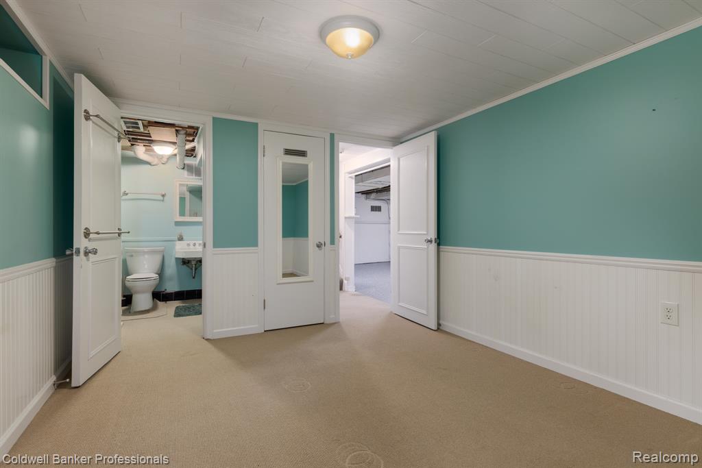1018 Harvard Road Grosse Pointe, MI 48230 - Photo 31 of 40