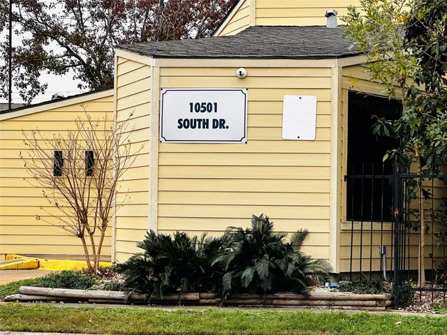 $75,000 | 10501 South Drive, Unit 286, Houston, TX 77099