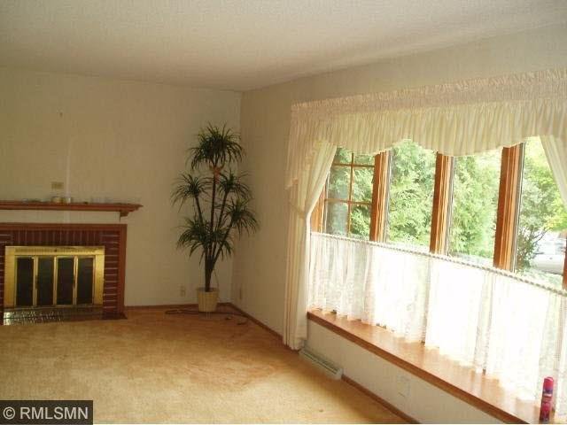 4948 Green Valley Road Minnetonka, MN 55345 - Photo 6 of 12