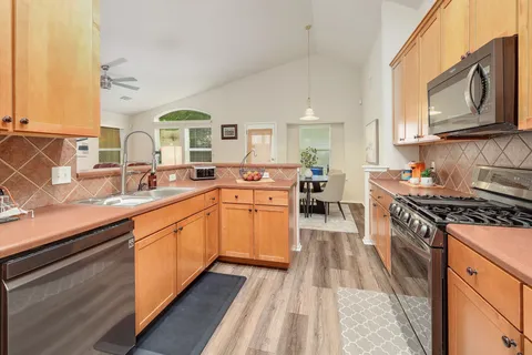 $350,000 | 17407 Orwell Lane, Round Rock, TX 78664