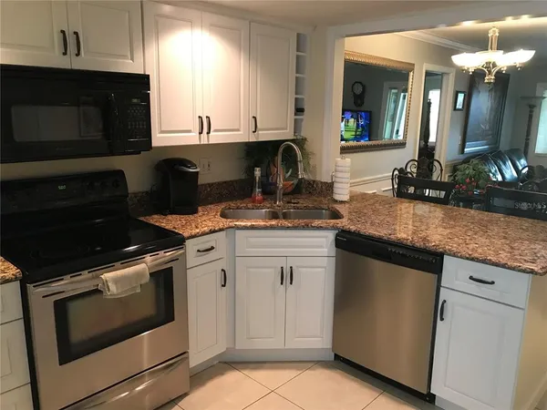 $2,500 | 10380 Carrollwood Lane, Unit 264, Tampa, FL 33618
