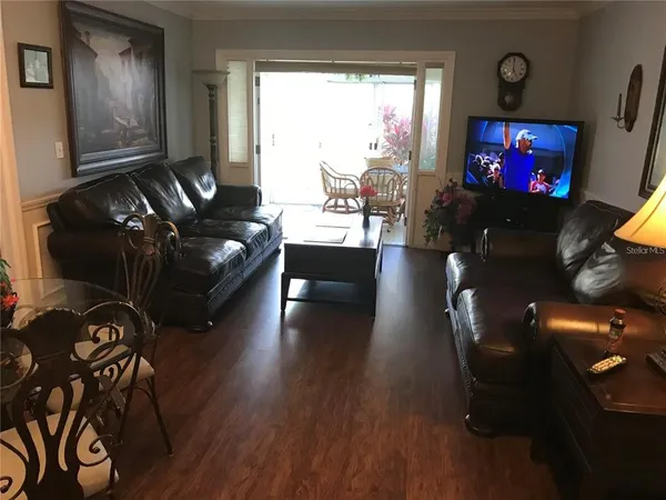 $2,500 | 10380 Carrollwood Lane, Unit 264, Tampa, FL 33618