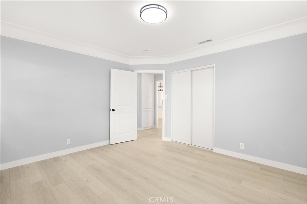 8460 Truxton Avenue Los Angeles, CA 90045 - Photo 27 of 41 a view of an empty room